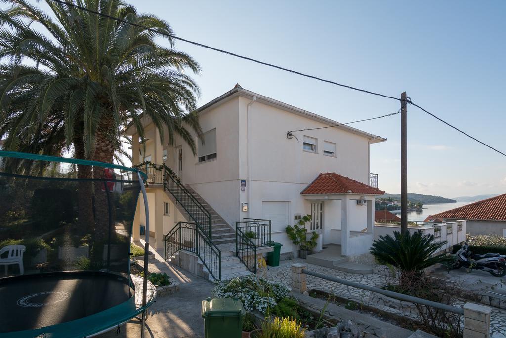 Apartments Marina Trogir Exterior photo