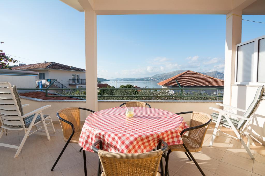 Apartments Marina Trogir Exterior photo