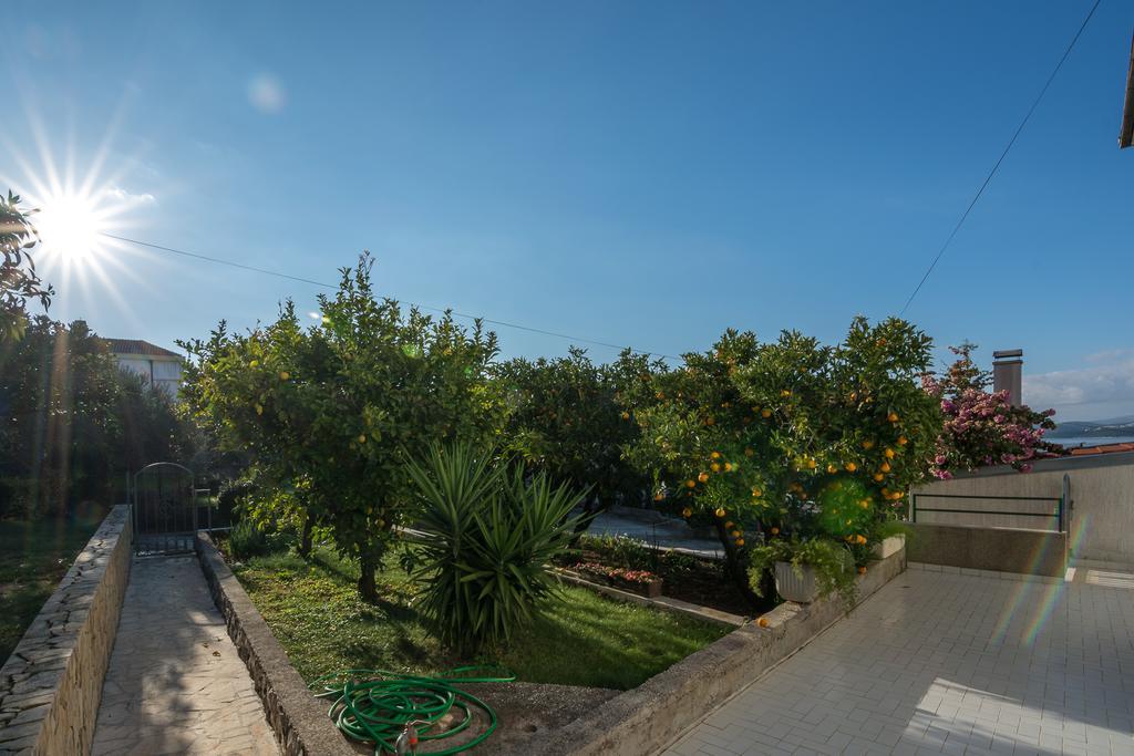 Apartments Marina Trogir Exterior photo
